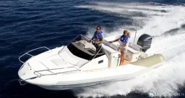 Zodiac N-ZO 700 Cabin