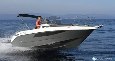 B2 Marine Cap Ferret 702 Sun Deck