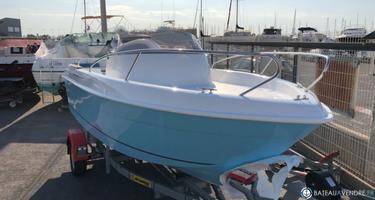 B2 Marine Cap Ferret 502 Sun Deck