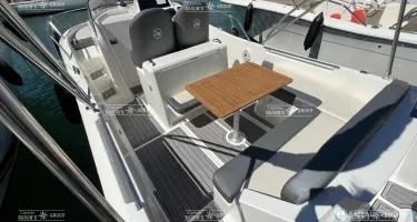White Shark  240 SC