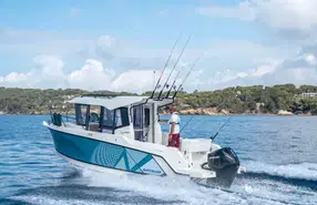Quicksilver Captur 705 Pilothouse