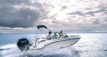 Quicksilver Activ 525 Axess