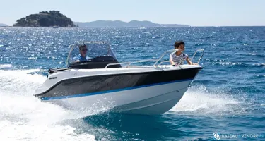 Quicksilver Activ 455 Open