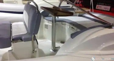 Marlin Boat  226 FB