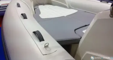 Marlin Boat  226 FB