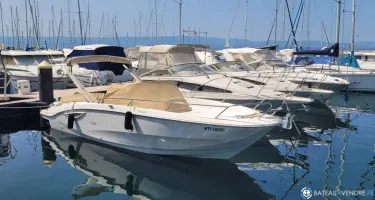 Sessa Marine Key Largo 27 Inboard