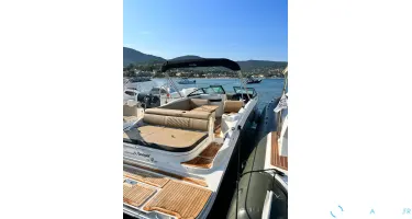 Sea Ray SDX 270