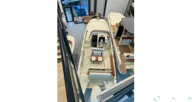 Invictus  240 CX