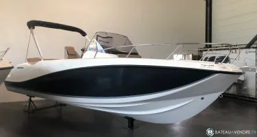 Quicksilver Activ 675 Open
