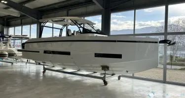De Antonio Yachts D32 Open