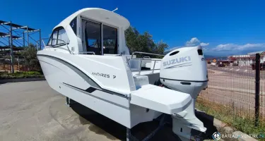 Beneteau Antares 7