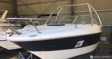 Bayliner Capri 2352