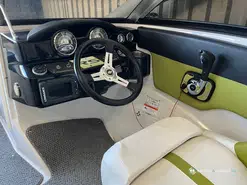 Four Winns Horizon 190