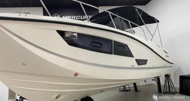 Quicksilver Activ 875 Sundeck