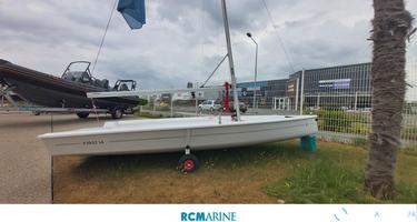 Beneteau First 14