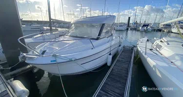 Beneteau Antares 6
