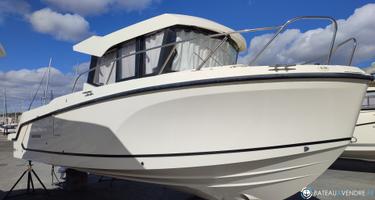 Quicksilver  805 Pilothouse