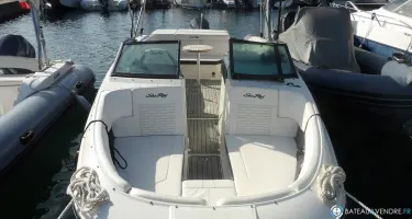 Sea Ray  230 SPX