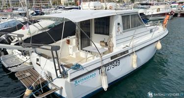 Beneteau Antares 800