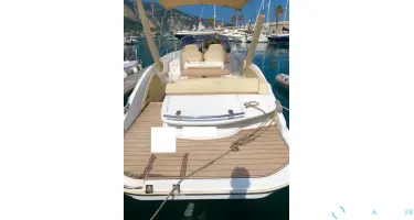 Sessa Marine Key Largo 27 Inboard