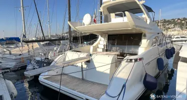 Azimut  62