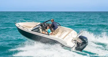 Quicksilver Activ 555 Bowrider