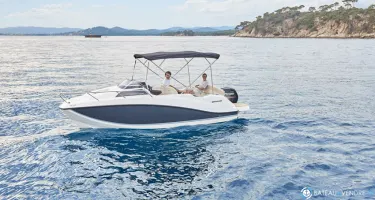 Quicksilver Activ 555 Cabin