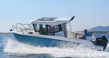 Quicksilver Activ 805 Pilothouse