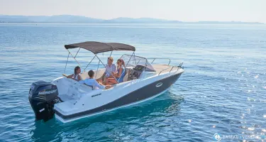 Quicksilver  675 Sundeck