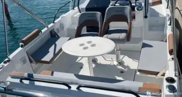 Beneteau Flyer 7 SUNdeck