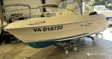 Quicksilver  525 Open