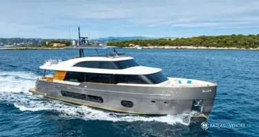 Azimut Magellano 25