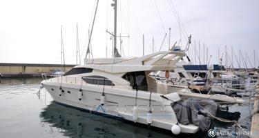 Ferretti  53