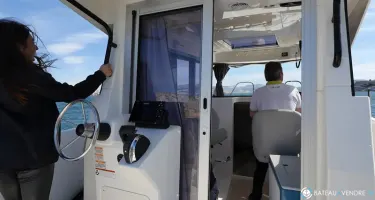 Quicksilver Captur 805 Pilothouse