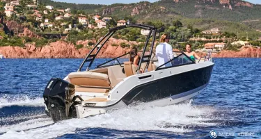 Quicksilver  675 Bowrider