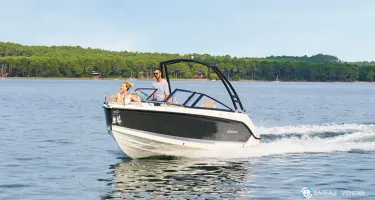 Quicksilver Activ 605 Bowrider