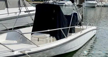 Boston Whaler  200 Dauntless