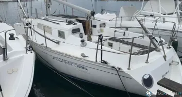 Beneteau First 305