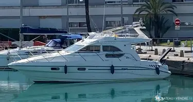 Sealine  F 33