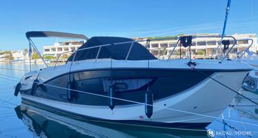 Quicksilver Activ 875 Sundeck