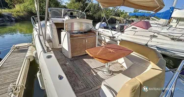 Sessa Marine Key Largo 28