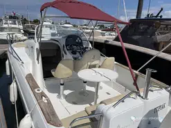 Beneteau Flyer 750 WA Air Step