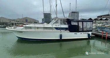 Chris Craft Commander 38