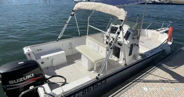 Robalo  2120