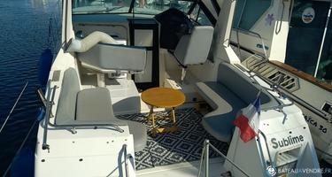 Cruisers Yachts  3060 Rogue