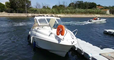 Quicksilver Activ 640 Cabin