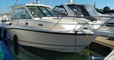 Boston Whaler  345 Conquest