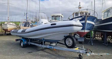 Pro Marine Manta 680