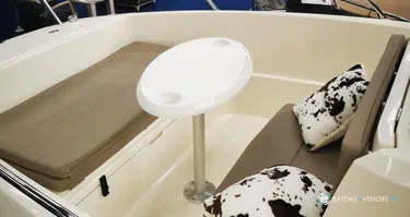 Quicksilver Activ 605 Open