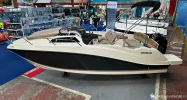 Quicksilver Activ 555 Cabin